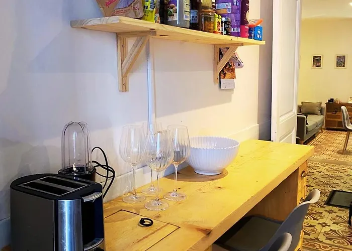 Appartement T2 Lumineux Avec Balcon - Centre De *