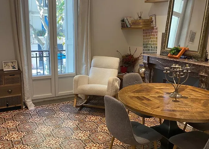 T2 Lumineux Avec Balcon - Centre De Appartement *